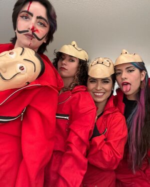 Lucy Luna Instagram - La resistencia! ♥️ #halloweenweekend