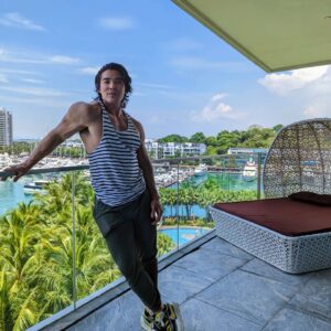 Ludi Lin Instagram - Eat Train Sleep. Exploring the great indoors my last few days in Singapore at the W Sentosa.

More in stories @wsingapore #WSingapore