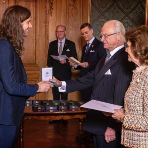 Ludwig Göransson Instagram - A great honor to receive the litteris at artibus medal from the 🇸🇪 King and Queen.