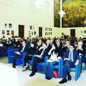 Luigi Di Maio Instagram - Interessante presentazione al CONI. Vi consiglio di leggere “Tokyo 2020, l’Italia chiamò!” di Carmelo Lentino e Roberto Messina.