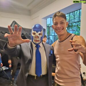 Luis Alberti Instagram - Con el blue!!!!! #andascontodoalberti🧙🤠💫🌟🌟✨🕺✌🏽🏋️🌟🧙🏼‍♂️😎