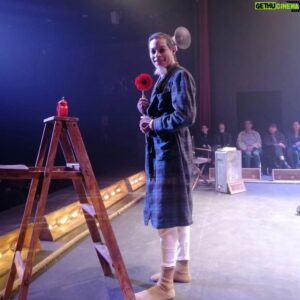Luis Alberti Instagram - Cerrando temporada... un sueño hecho realidad, una realización del alma.  Un servicio.  Gracias mis ancestros, mis compañeros,  gracias nuestros espectadores,  amigos,  por acompañarnos en este "FIN DE PARTIDA"  @companiadeteatroelghetto #andascontodoalberti🧙🤠💫🌟🌟✨🕺✌🏽🏋️🌟🧙🏼‍♂️😎