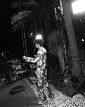 Luís Borges Instagram - Ontem fui em pijama mood para a festa da @tvioficial ✨💘