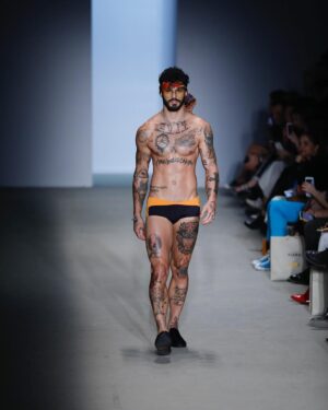 Luis Coppini Instagram - @amirslama #spfw