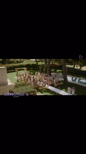 Luis Fernández Instagram - Pues ya tenemos fecha de estreno, será el próximo 18 de Diciembre en @atresplayer.  Muchas ganas Familia !  @atresplayer @grupoboomerang @buendiaestudios @carmenutrillacasting  y gracias a todo el equipo técnico que está detrás de cámaras, sin ellos no sería posible.
También agradecer a los dos directores de de esta etapa. #PabloGuerrero @danielromerobueno  gracias por guiarnos. 🐍🤫