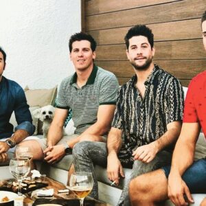 Luis Fernández Instagram - @javidaldavilches @carlos.elsel.music  #Blitz⚡️reencuentro, más de 20 años sin vernos! Alegría #lavidasigue