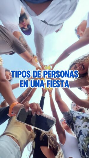 Luis Gerónimo Abreu Instagram - ¿Y tú quién eres? 🤷🏻‍♀️ 🍻 

Etiqueta a quien identificas y que siga la rumba con @polarpilsen

Nota: yo no andaba buscando colágeno... ellos me buscan a mi 😌🤣 #doramazzone

@pandesousa siempre con esa cava vacía en el carro.. por que será? 💭 

@adrianamarval sin sus chicas no se halla y se queja si la @gleidyrojas le roba el show en la mesa 😂

Y @luisgeronimoabreu siempre que llega tiene un cuento y suelta esa mano..🤚 

¿Cuál eres tú?
 
Siempre que te reúnes con los panas hay alguien así, etiqueta al tuyo😅…

Al final, esto es #LoQueSomos y si nos pasa con una Polarcita en mano, todo está permitido! Salud!

 @polarpilsen