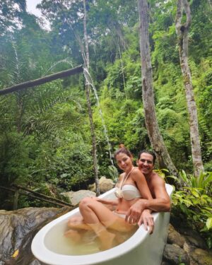 Luis Gerónimo Abreu Instagram - Que buen descubrimiento!! Este lugar es maravilloso, muchas actividades para disfrutar con amigos, en pareja, en familia! Esto es solo un resumen de nuestro sábado en @haciendalacalceta ya le contaremos más… 

#fotodump
#findesemana 
#buenplan
#bejuma
#amigos
#familia 

@romeroadriana 
@luisgeronimoabreu 
#salvador
#alana
#juandi