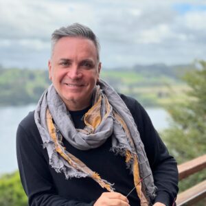 Luis Jara Instagram - Un afectuoso saludo para todas y todos desde este maravilloso rincón de Chile. Que tengan  una tarde maravillosa, y seguimos  en camino.