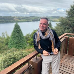 Luis Jara Instagram - Un afectuoso saludo para todas y todos desde este maravilloso rincón de Chile. Que tengan  una tarde maravillosa, y seguimos  en camino.