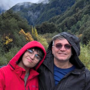 Luis Jara Instagram - PADRE E HIJO.  IMBORRABLE VIAJE JUNTO A MI QUERIDO @cristobal_jara440 #coyhaique.  Momentos vividos como los que viví junto a mi viejo.