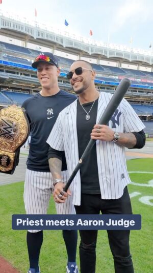 Luis Martinez Instagram - ALL RISE! Nbd the World Heavyweight Champion @archerofinfamy’s just hanging out with @yankees @thejudge44 🔥🔥🔥