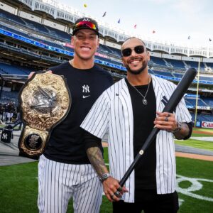 Luis Martinez Instagram - All Rise! ⚖️

The @wwe Heavyweight Champ is in the building 🔥