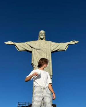 Luis de la Rosa Instagram - Esta ultima semana en Rio de Janeiro con @volvocarmexico y su nuevo modelo totalmente eléctrico #VolvoEX30 

Increíble viaje y gente bonita!