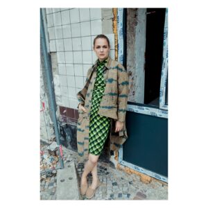 Luise Heyer Instagram - GREEN II

New Photos by @annewilk
Hair and Makeup @evinmuaberlin
Styling @maria_thomas_styling

@zta_mgmt
@fitz_skoglund

#green