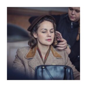 Luise Heyer Instagram - Another throwback behind the scene photo by @baranboodar x @darknetflix #doristiedemann #darknetflix