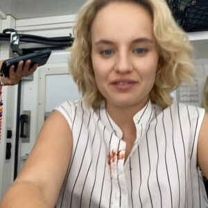 Luise von Finckh Instagram - Global Top Ten for this beauty Make-Up of Jule Andergast in #sleepingdog #schlafendehunde created by @barbara_zschetzsche 🩸💦🏆 @netflix