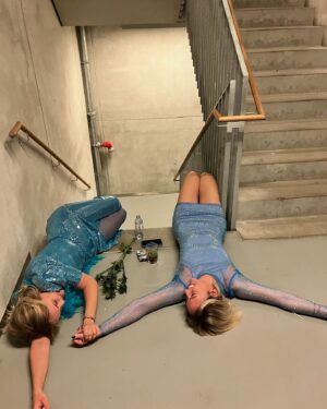 Luise von Finckh Instagram - Ich hab mir selbst ne blaue Party zum 30igsten geschenkt und es war echt scheiße..
💙🩵💎🦋🐳🐬💎💎💎🩵3️⃣0️⃣
Danke an alle, die mir diesen Tag so unvergesslich gemacht haben. I love you forever. #foreverblue #iloveparty 
Falls du darüber nachdenkst, Zeit&Geld in Freunde und Familie zu investieren. Do it, es gibt nichts Nährenderes!