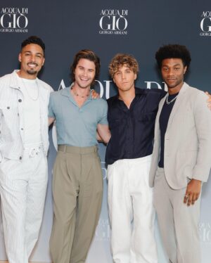 Lukas Gage Instagram - Acqua di hotties @armanibeauty #Acquadigio