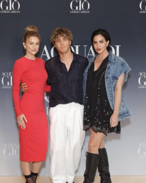 Lukas Gage Instagram - Acqua di hotties @armanibeauty #Acquadigio
