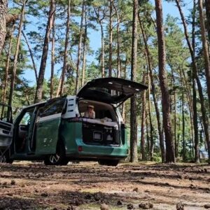 Lukáš Hejlík Instagram - Na Mácháči s Vojtou!
#prazdniny2024 

Poslouchali jsme Prašinu
Jeli #IDbuzz od @volkswagenuzitkovevozy 
A vestavbou od @egoe.cz 
Zmrzlina od @bistroustrnada 
@machuvkraj v @regionliberec 
Film v kině Máj Tonda, Slávka a kouzelné světlo 
Nákup v @pennymarketcz 
33 od @budejovickybudvar 
Večer dočítání Ronji, dcery loupežníka

Zítra nás čeká puťák kolem @machovo.jezero