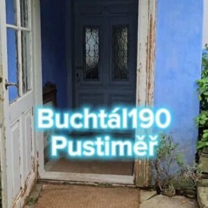 Lukáš Hejlík Instagram - Podívejte na tuhle čerstvě otevřenou zašívárnu v Pustiměři u Vyškova. Jmenuje se podle adresy tohoto starého a krásně oprávněného domu, @buchtal190 , otevíračku zatím netušíme, my tam byli na jednom přátelském setkání. Ale pokud se chce takhle v létě někam zašít ke kafi od @fathers_coffee_roastery ,zkuste je!
#buchtal190
#pustimer
#zrni
#nainspekci 
#gastromapalukasehejlika 
@zrni_official
@tastymoravia
@southmoravia
Pokud vám Gastromapa zlepšuje život, všechny její projekty můžete podpořit na herohero.co/gastromapalukasehejlika