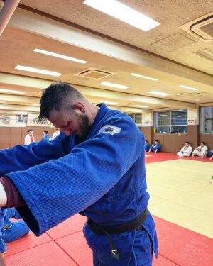 Lukáš Krpálek Instagram - Snad se tato náročná příprava opět povede přetavit v cenou medaili.. 🔥🇨🇿🏆
.
#judo #czechjudo #roadtoparis2024 #olympic #ippongear #uppower #unlimitedperformance #svijany #moraviasteel #underarmour #autohorejsekgroup #spartaagency #vscvictoria #agel #uafamily