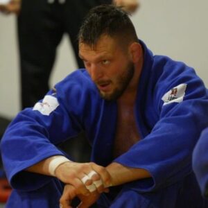 Lukáš Krpálek Instagram - 👀 LOOK, WHO'S HERE!? ⭐️👑⭐️

Two-Time Olympic Champion Lukas KRPALEK 🇨🇿 going for #JudoWorlds title number three in Abu Dhabi 🇦🇪

#EuropeanJudo #Judo