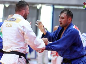 Lukáš Krpálek Instagram - Další náročný týden za mnou. 🔥🇭🇷
.
Pokračujeme v cestě dál #roadtoparis2024 . ✊🏼🇫🇷
.
#judo #czechjudo #roadtoparis2024 #porec #croatia #ippongear #uafamily