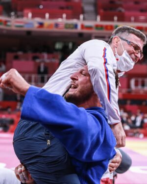 Lukáš Krpálek Instagram - 🥹😱 15 DAYS TO GO until Judo at @paris2024 🇫🇷🥋

Lukáš Krpálek 🇨🇿
Olympic champion in the  100 kg category at @tokyo2020 🥇

#Sport #Olympics #OlympicQualifiers