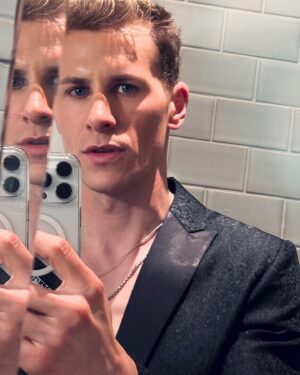Lukas Sauer Instagram - Berlin Nightlife | @kilianparis 🖤
Soho House Berlin

#berlinnightlife #nightlifestyle