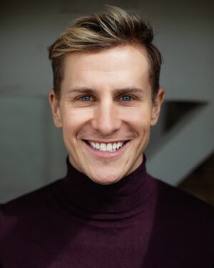 Lukas Sauer Instagram - Say 🧀 
📸 by @hannes_caspar 

#berlin #actorslife🎬 #showmaster