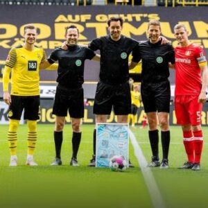Lukasz Piszczek Instagram - Przeciwko @bayer04fussball zagrałem swój ostatni mecz w Bundeslidze. Wygraliśmy wtedy 3:1. Oby dzisiaj wynik był podobny 👊 Nur der BVB 🖤💛