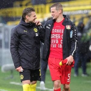 Lukasz Piszczek Instagram - Przeciwko @bayer04fussball zagrałem swój ostatni mecz w Bundeslidze. Wygraliśmy wtedy 3:1. Oby dzisiaj wynik był podobny 👊 Nur der BVB 🖤💛