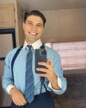 Luke Bilyk Instagram - Franklin Edwards vs Luke Bilyk… who are you inviting your party? #theporter