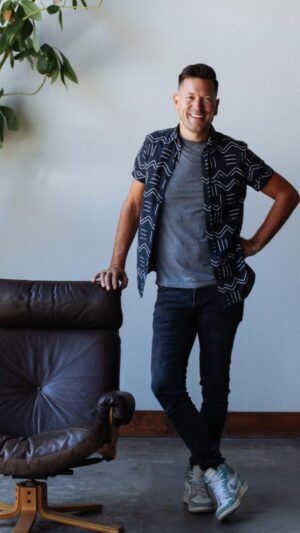 Luke Caldwell Instagram - I am LOVING the new @bedbathandbeyond app! Those who know me know I love shopping AND finding a great deal! I am currently searching for new furniture and appliances for one of our rentals that we are giving a refresh - Before and Afters coming soon! If you haven’t downloaded the new @bedbathandbeyond you should - Inside the app you will find there are tons of discounts and coupons not to mention WAY more options than you could ever get at the stores. #bedbathandbeyondisback #biggerandbetter #treasurehunt #sobeyond #boiseboys #brandambassador @bedbathandbeyond