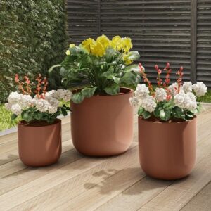 Luke Caldwell Instagram - As Memorial Day weekend is right around the corner, summertime is finally coming into view. Now is a great time to give your outdoor space a simple refresh to enjoy the warmer days ahead - I know it’s on the top of our to do list! Check out the items I have in my Overstock.com cart that we plan on using to update and elevate our outdoor space - link in bio or swipe to see my picks and stay tuned to see it all come to life! #memorialday🇺🇸 #overstock #overstockpartner #family #design #hawaii #alohalife #patiorefresh #memorialdaysale #timberandlove
