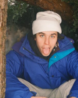 Luke Eich Instagram - outdoor boys who? 👏👏👏 new video surviving in the snow out on YouTube now