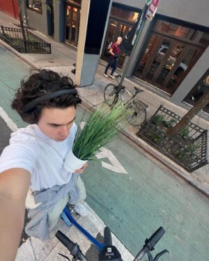 Luke Eich Instagram - .05 moments 🦒