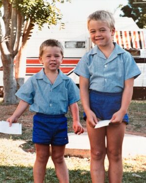 Luke Hemsworth Instagram - Happy 40th to my brother, my best friend. @chrishemsworth you’re an inspiration to everyone who knows you. You are the sunlight in dark places and a shield for those who need it. Lov you mate