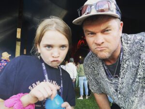 Luke Hemsworth Instagram - @splendourinthegrass 
Wicked fun.
Until a child loses their mind.
Clenched stomachs.
Flying spittle.
Starvation tantrums.
Things nobody told u about being a parent.
Back the next day to do it all again.