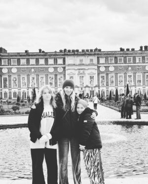 Luke Hemsworth Instagram - Merry ole england!