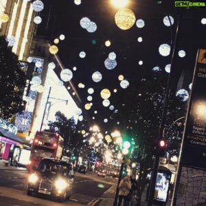 Luke Kleintank Instagram - Love it here in London is so beautiful! #london #england