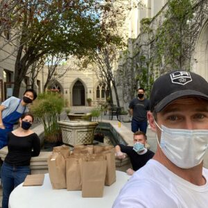 Luke Macfarlane Instagram - For the past few month’s I have volunteered at a soup kitchen in my neighborhood. When lock down started we had to change course, making bag meals. I feel lucky that I have some place to be every Friday. #volunteering