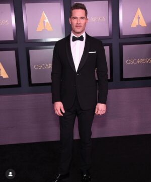 Luke Macfarlane Instagram - Thank you @warrenalfiebaker for finding me a tux: and congratulations to all the Oscar recipients at the governors awards, was an inspiration and privilege to be in attendance.
