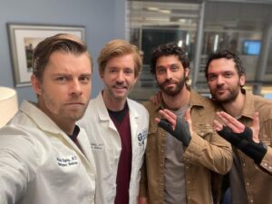 Luke Mitchell Instagram - Serious storyline, serious faces. 👊 @danieldorr_ #ChicagoMed #TONIGHT #OneChicago