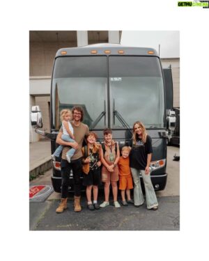 Luke Smallbone Instagram - I’m on my flight to Canada now and reflecting on the special memories made on the Spring Tour with my people. 
Leaving is always the hardest part, but thankful leaving doesn’t feel easy .

📷 : @tmchico 🛹