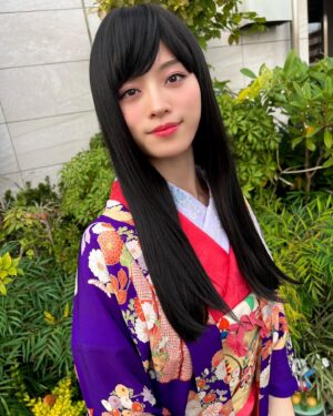 Luna Fujimoto Instagram - Finally got energy to put my kimono on👘

#kimono #kimonofashion #antiquekimono #pinkkimono #kimonocardigan #haori #vintagekimono #アンティーク着物 #アンティーク着物コーデ #羽織コーデ #ピンクコーデ #着物女子 #着物生活