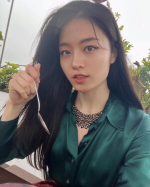 Luna Fujimoto Instagram - My uncle visited me all the way from New York! I lived with him until I turned 19 and when it comes to having him for my uncle, I feel like I won the uncle lottery.

#losangeles #losangeleslife #asiansvibes #asianfashion #asianmakeup #ロサンゼルス観光 #うざバング #海外ファッションコーデ