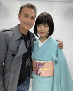 Luna Fujimoto Instagram - Aloha🤙 Had a happy reunion with @dacascosmark in Tokyo. Thank you for spreading good vibes and positive energy❤️ 

#bladeofthe47ronin